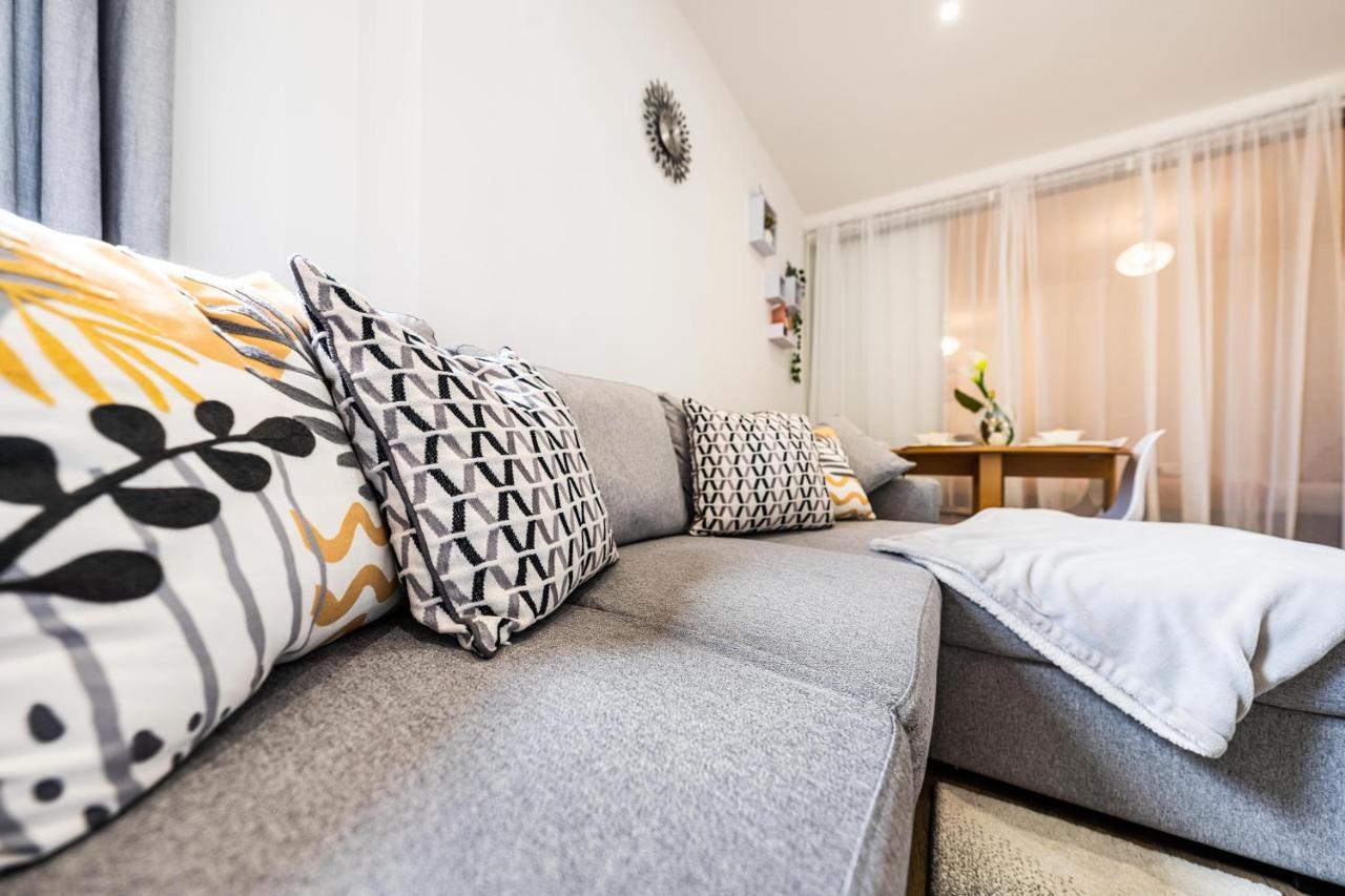 Mission Wave - Venture Apartment Staines-upon-Thames Exteriör bild